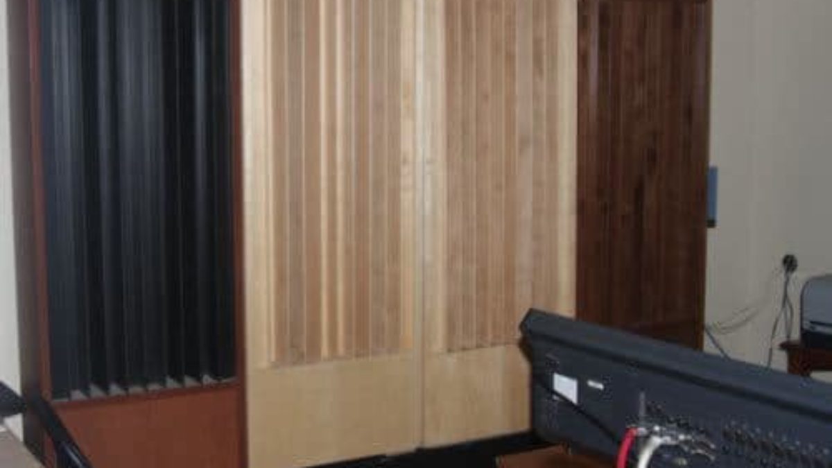 How To Soundproof A Rehearsal Room Acoustic Fields