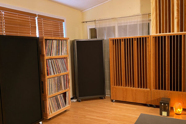 pitcairn-listening-room-7